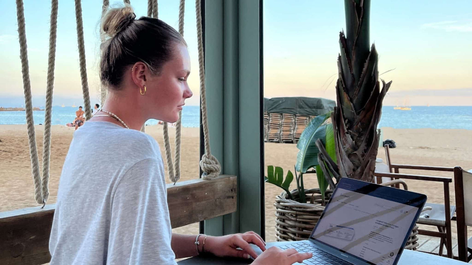 2022-10-19-08_05_123980200